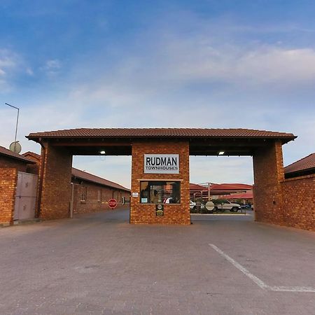 Rudman Townhouses Self-Catering Accommodation Boksburg Exterior foto
