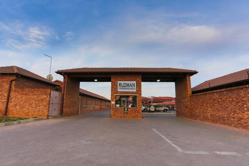 Rudman Townhouses Self-Catering Accommodation Boksburg Exterior foto